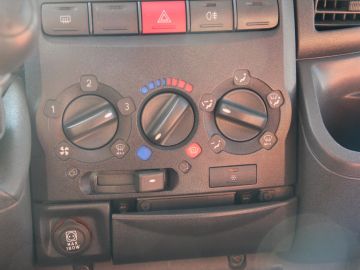 Eura Mobil Contura 652 SB-03 Super Netjes!! | Winter Camper |Half Integraal|Frans Bed|